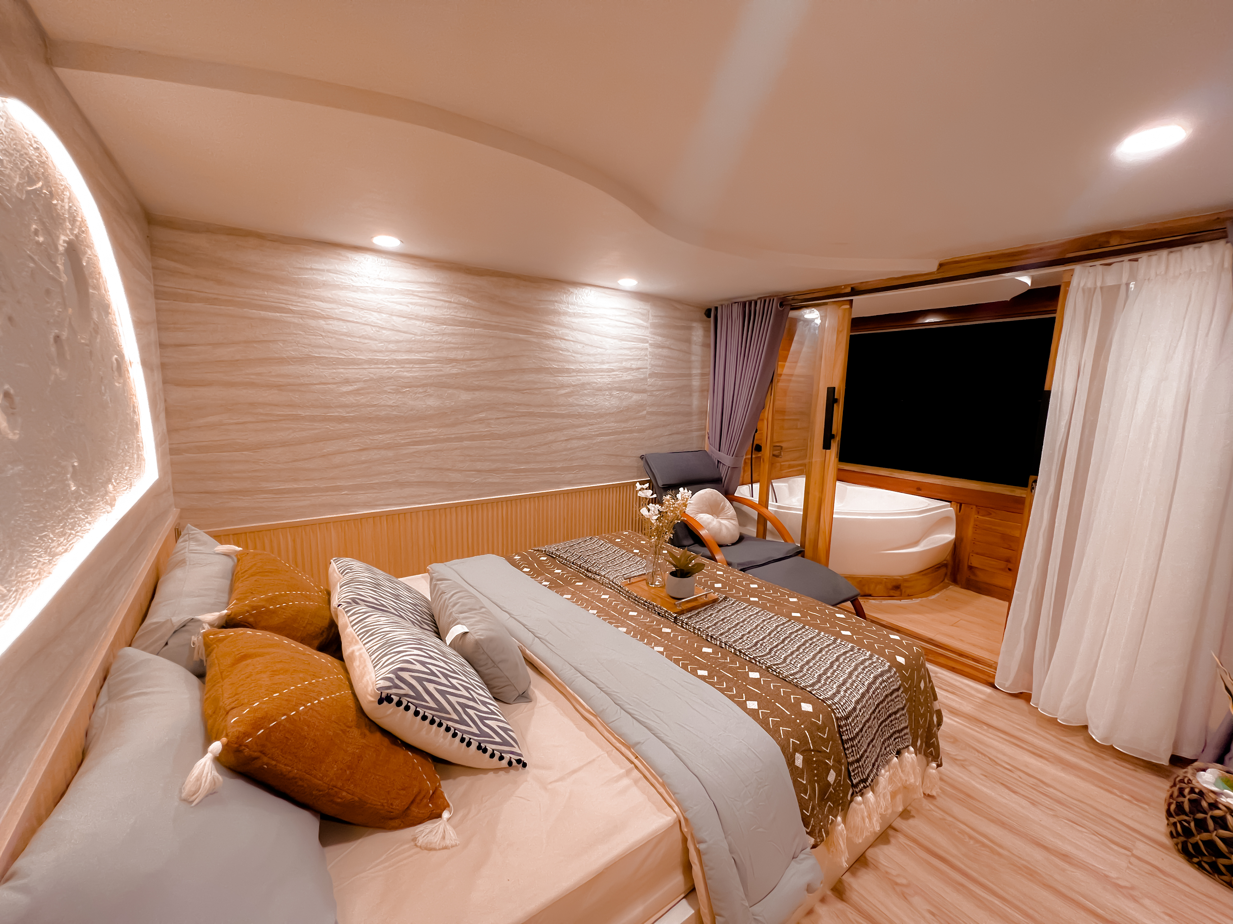 Master Cabin Baloncy