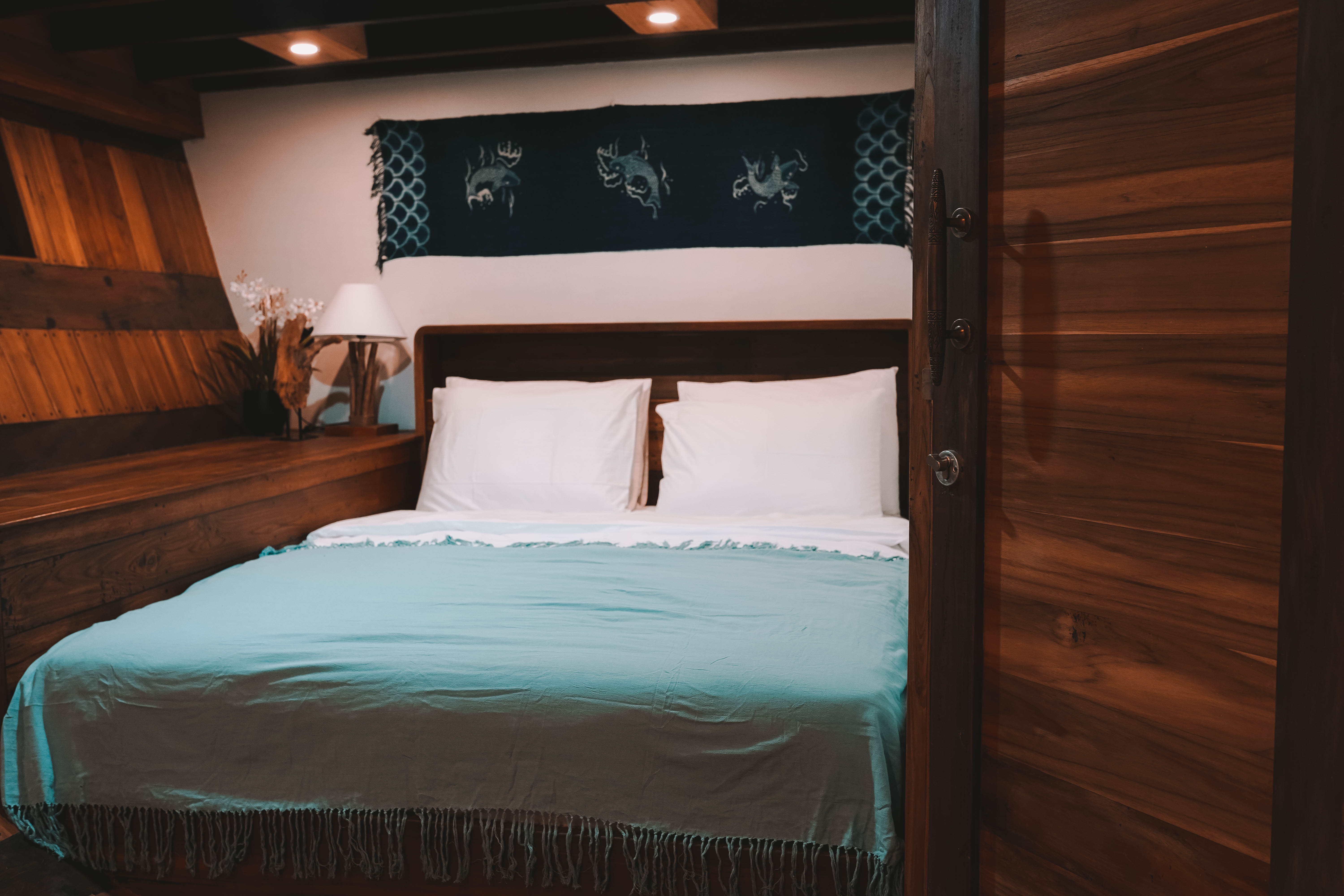 Banda Neira & Savu Cabin