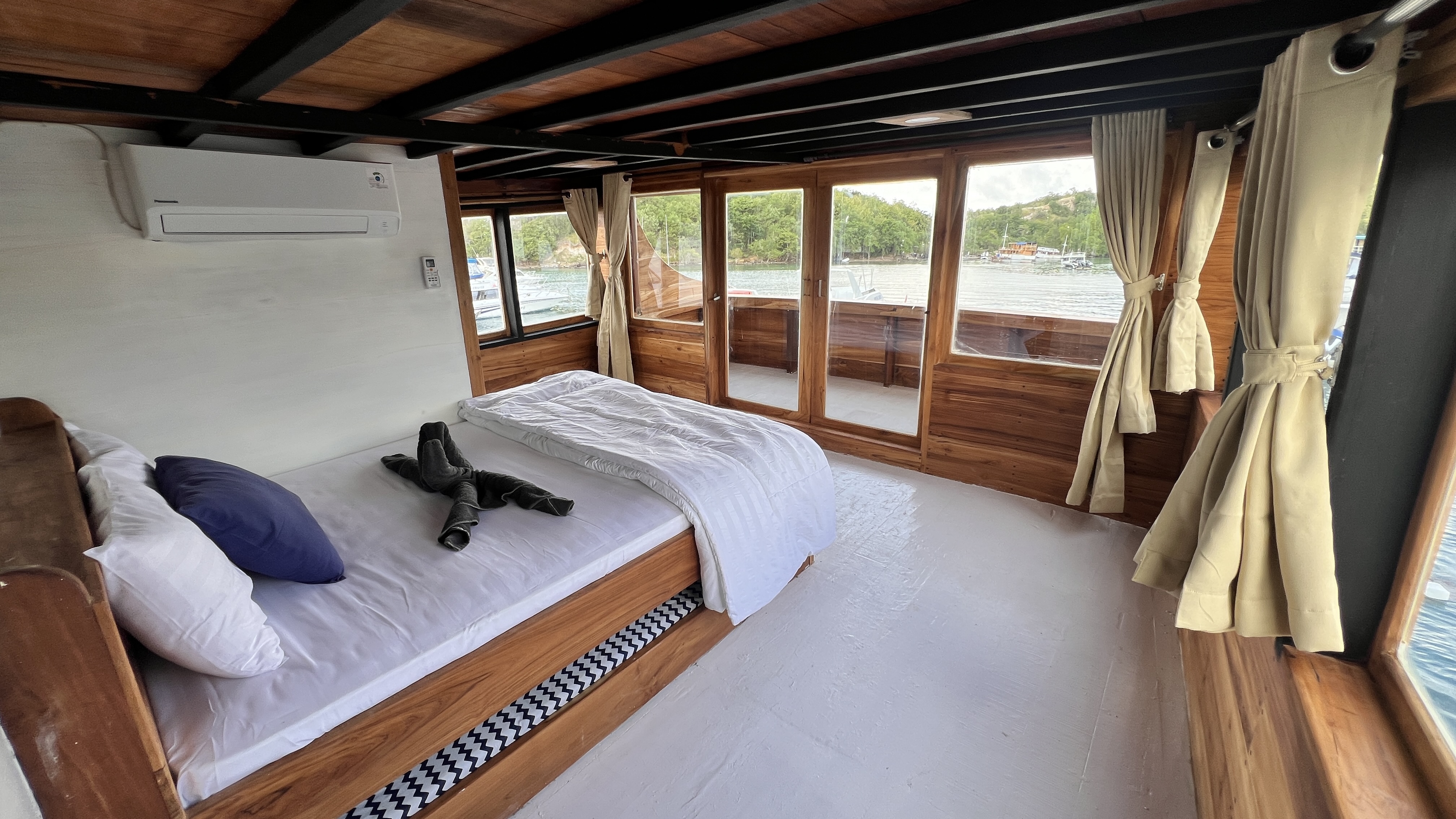 Royal Master Cabin
